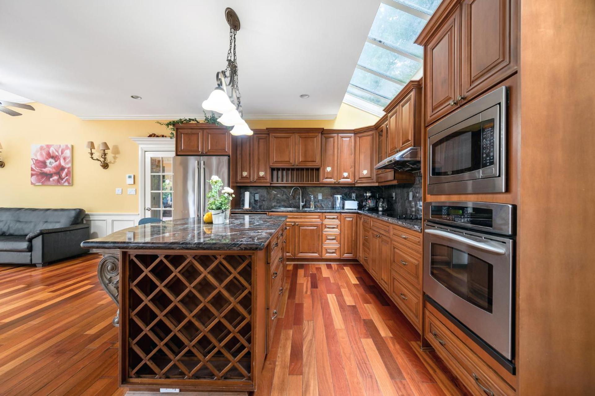 Charming Retreat On Cypress Street, Your Home Away From Home Ванкувер Экстерьер фото