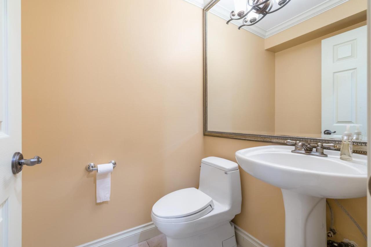 Charming Retreat On Cypress Street, Your Home Away From Home Ванкувер Экстерьер фото