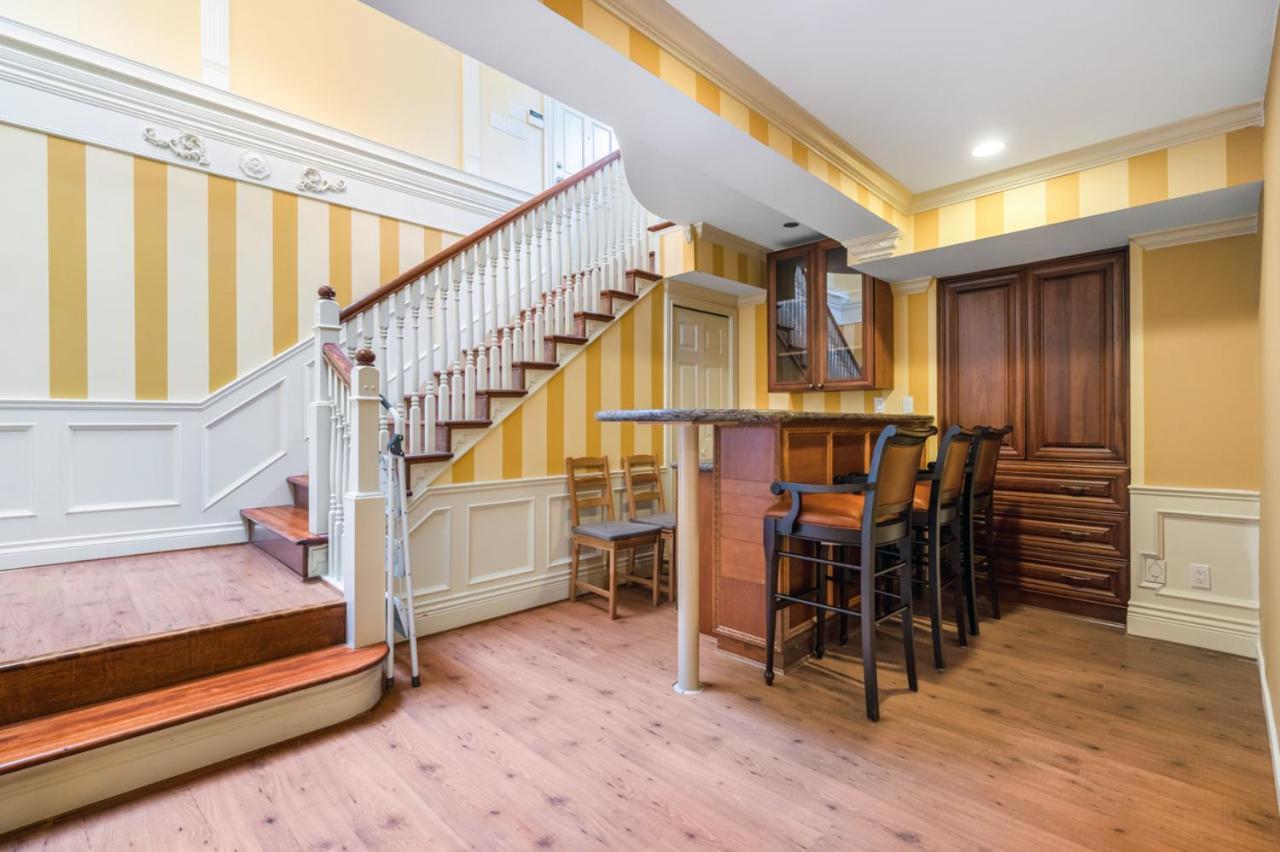 Charming Retreat On Cypress Street, Your Home Away From Home Ванкувер Экстерьер фото
